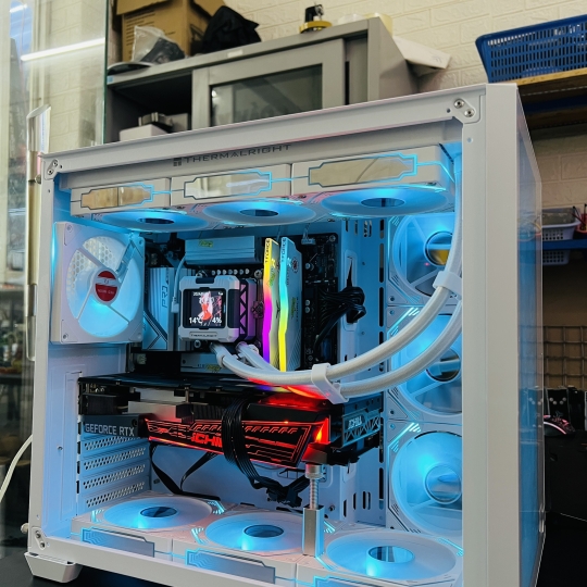 BỘ PC BỂ CÁ FULL WHITE ĐỒ HOẠ TT03 (B760/13400F/8GBX2/M,2 500GB/3060 12GB ICHILL/750W/24INCH 144HZ)