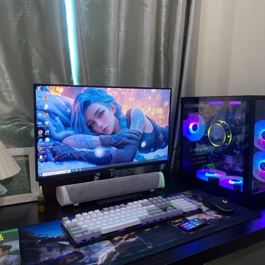 BỘ PC  màn hình/ i5 10400f/16gb/ case bể cá